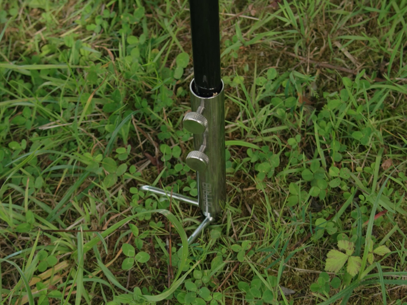 Nerezový zapichovací držák deštníku Delphin TRIB 3x hrot