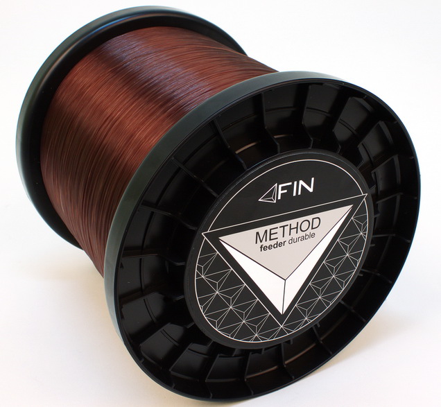 Delphin Method FEED hnedá 5000m 0,28mm 14,3lbs